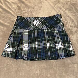American Eagle Size 8 Classic Pleated Blue & Green Plaid Mini Skirt - NWOT